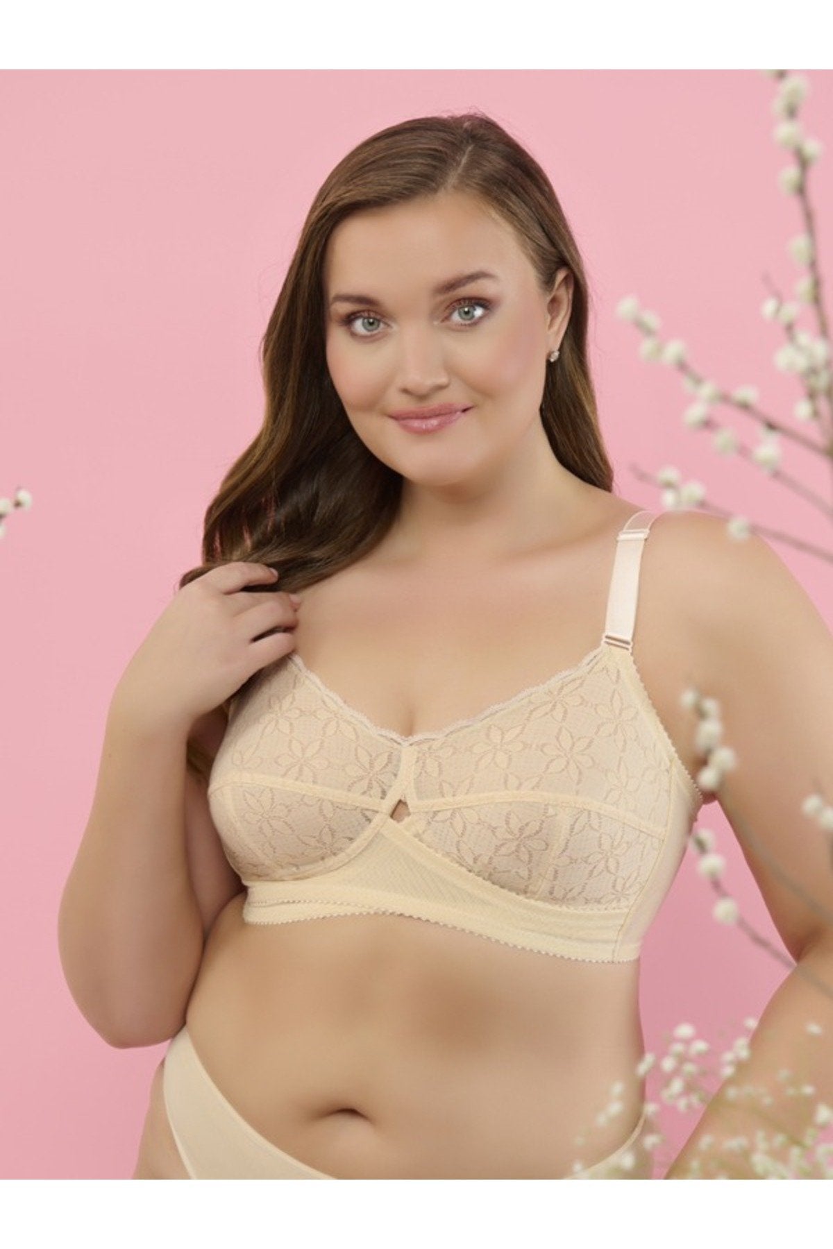 2 Beden Küçültücü ve Toparlayıcı Balensiz (Telsiz) Kutulu Dantelli Sütyen Cup'sız 1350